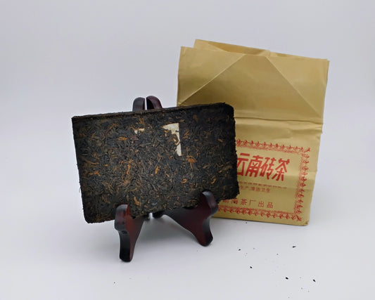 2001 Dayi Shou Pu Erh Brick